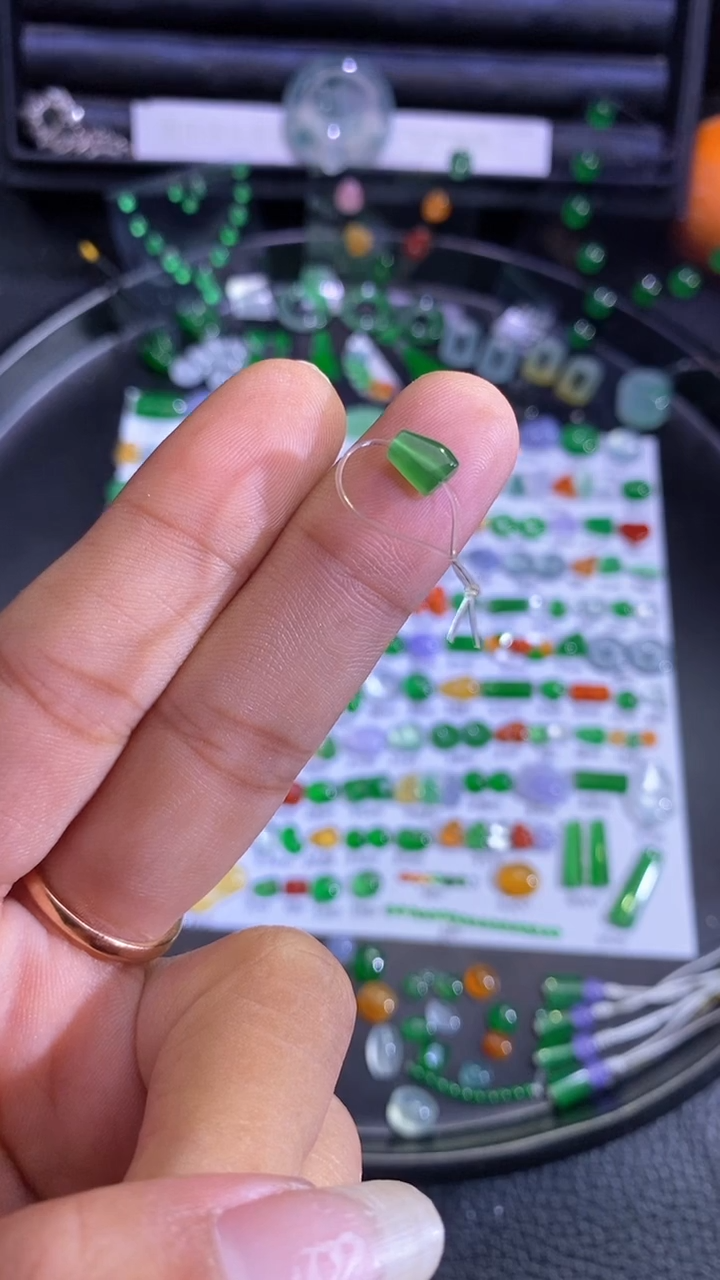 未镶嵌挂件翡翠珠子