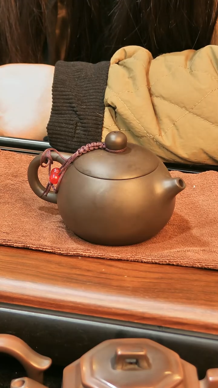 【闪购商品】紫砂茶壶00000黑色西施壶180ml