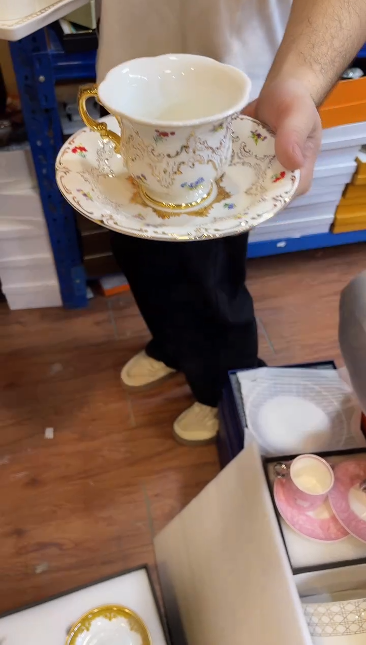 杯鸿辉家品牌瓷器，京东包邮！