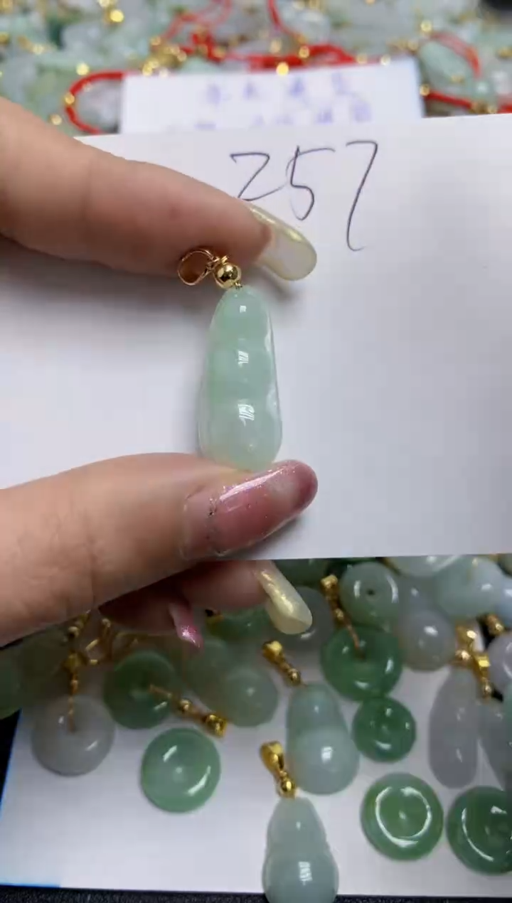 【闪购商品】翡翠颈饰合金天然翡翠A货