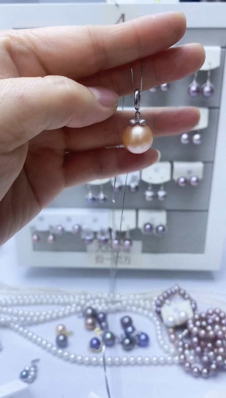 【闪购商品】淡水珍珠颈饰银S925镶嵌吊坠