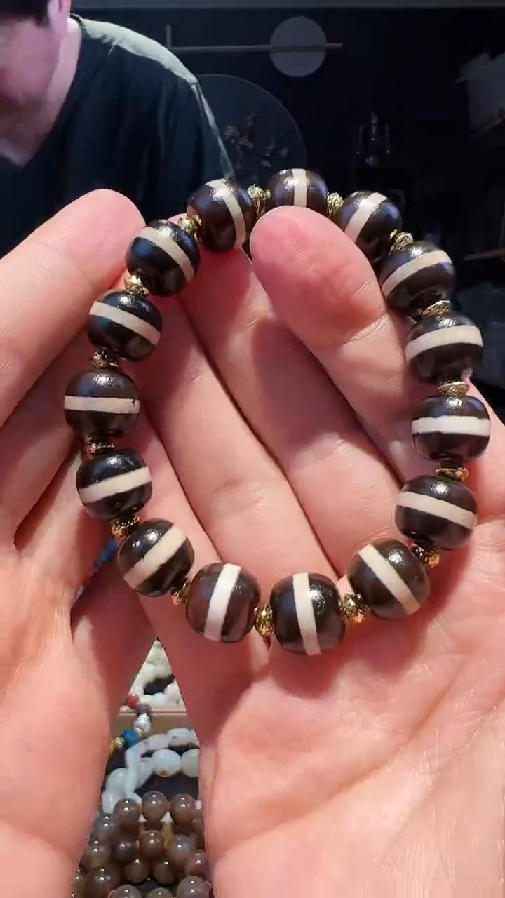 【闪购商品】玛瑙/玉髓手串未镶嵌单圈12+