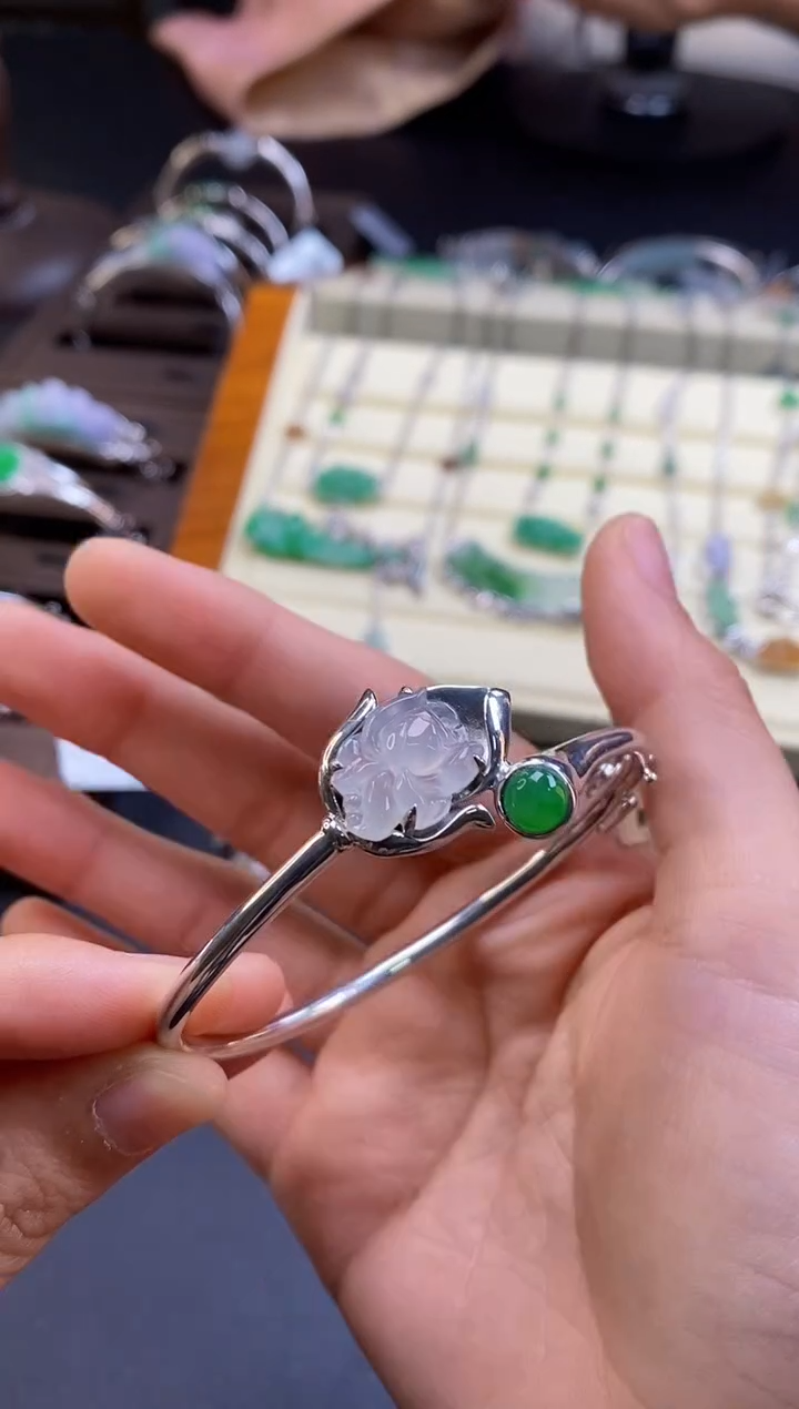 颈饰银S925镶嵌翡翠18413