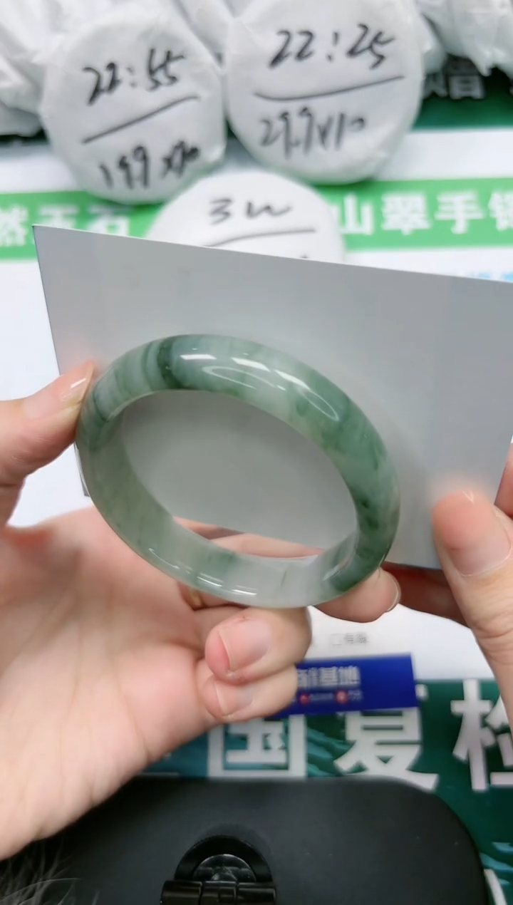 【闪购商品】石英质玉手镯未镶嵌K232-54