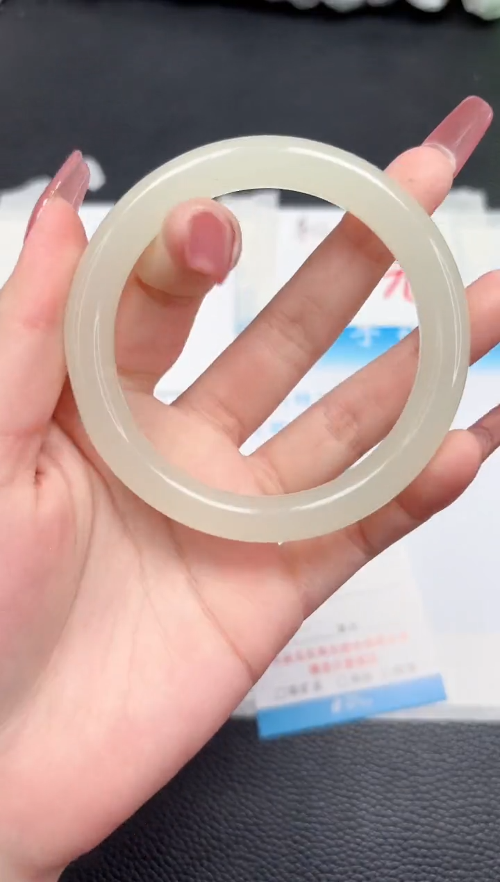 【闪购商品】石英质玉手镯未镶嵌155-60.3