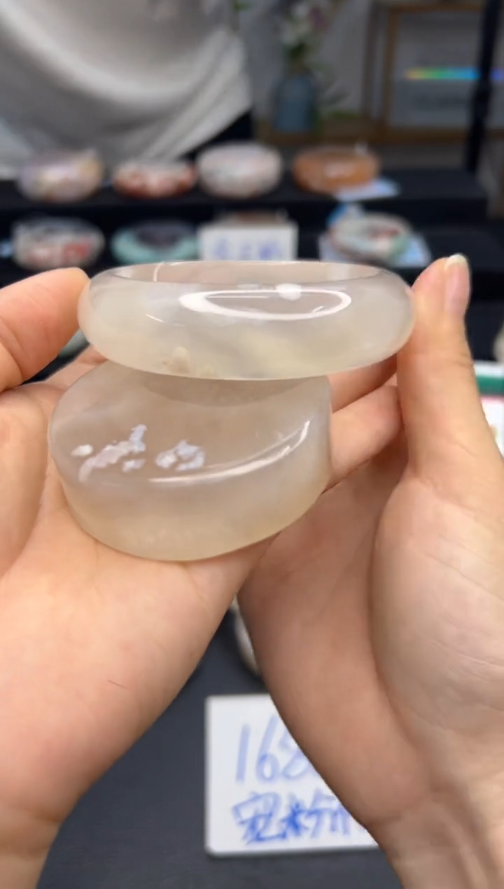 【闪购商品】石英质玉手镯未镶嵌A1422(58圈赠送镯心)