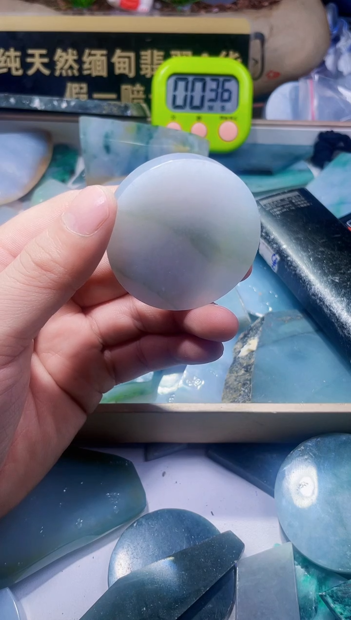 未镶嵌定制翡翠石**转翡翠558