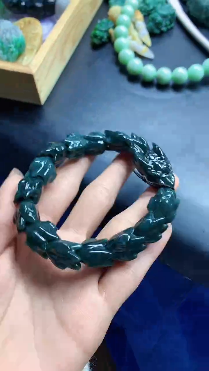 颈饰未镶嵌翡翠天然缅甸a货翡翠