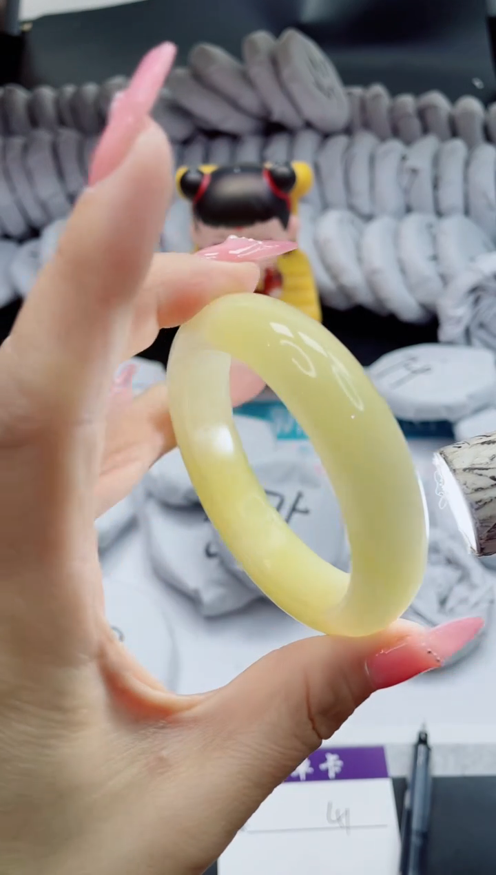 【闪购商品】石英质玉未镶嵌手镯41