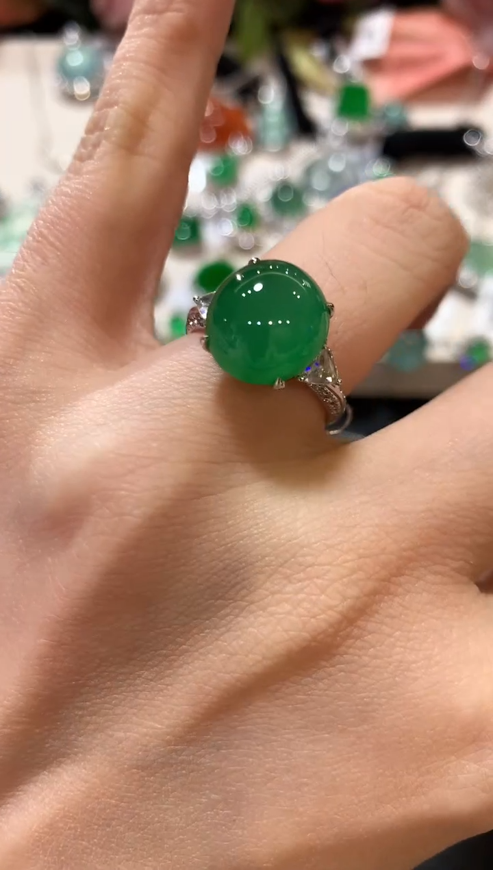 18K金镶嵌戒指翡翠陈*糖m47  