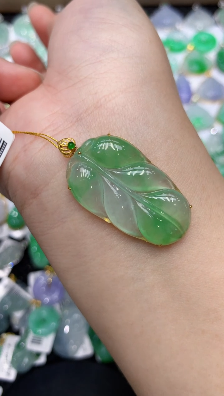 【闪购商品】翡翠颈饰18K金镶嵌111111111111