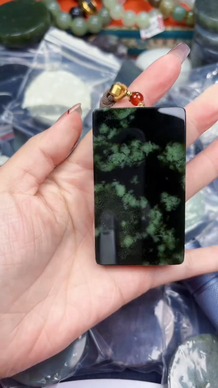 颈饰未镶嵌和田玉和田玉