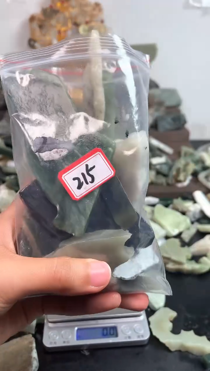 未镶嵌和田玉摆件215
