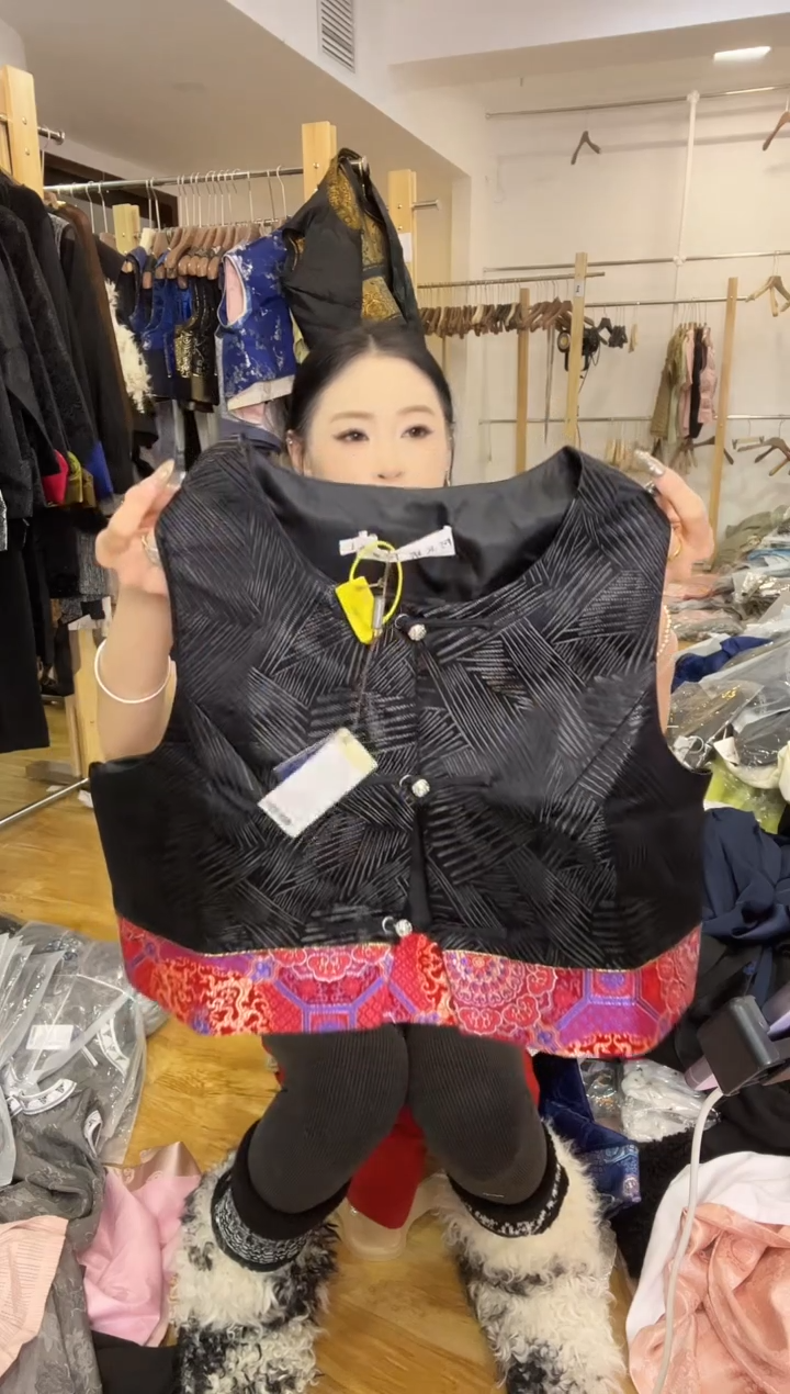 马甲       L码        105-115斤