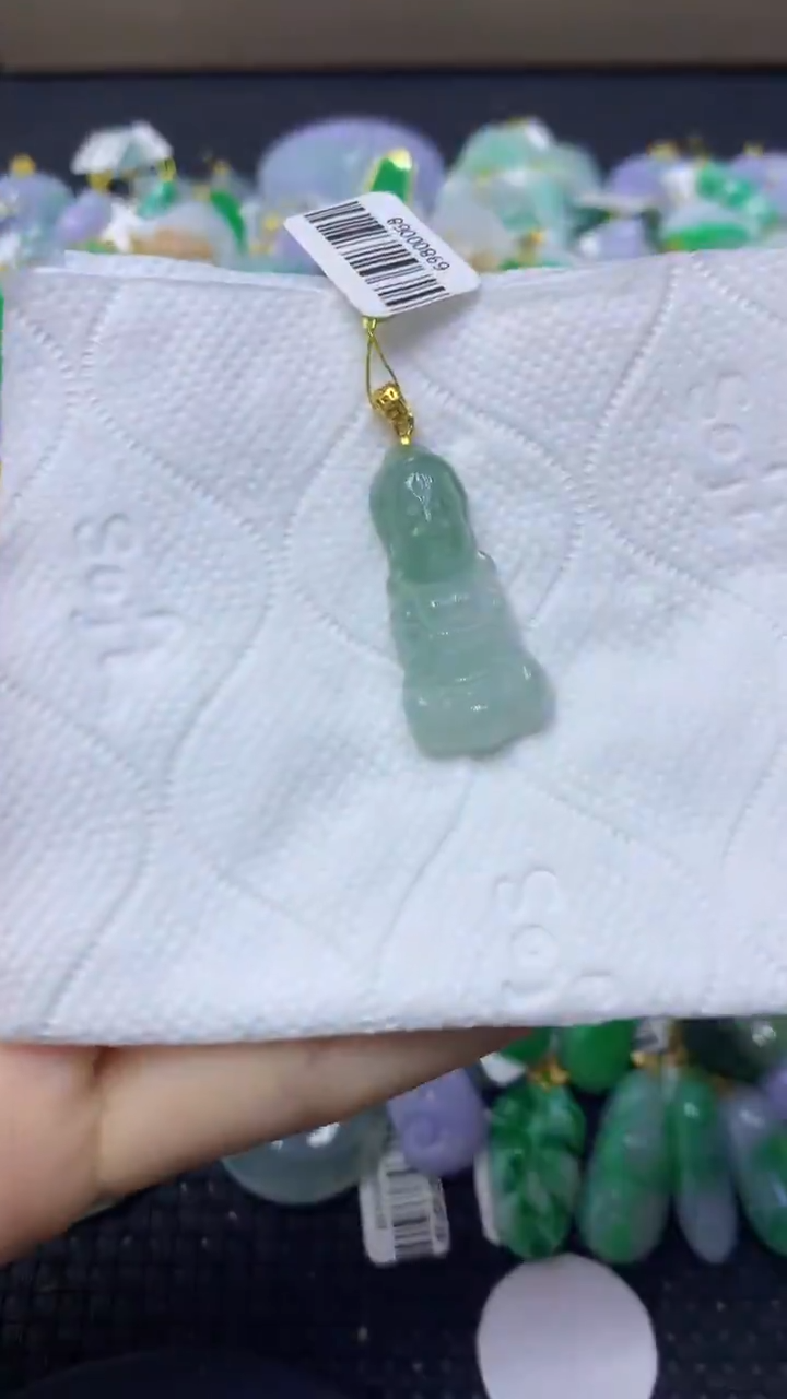 颈饰未镶嵌翡翠天然缅甸翡翠A货