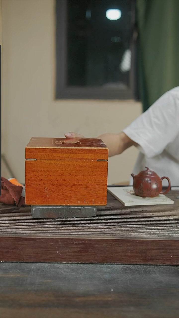 茶壶紫砂容量300CC35号