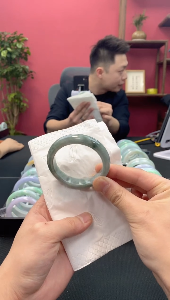 【闪购商品】翡翠手镯未镶嵌00003752