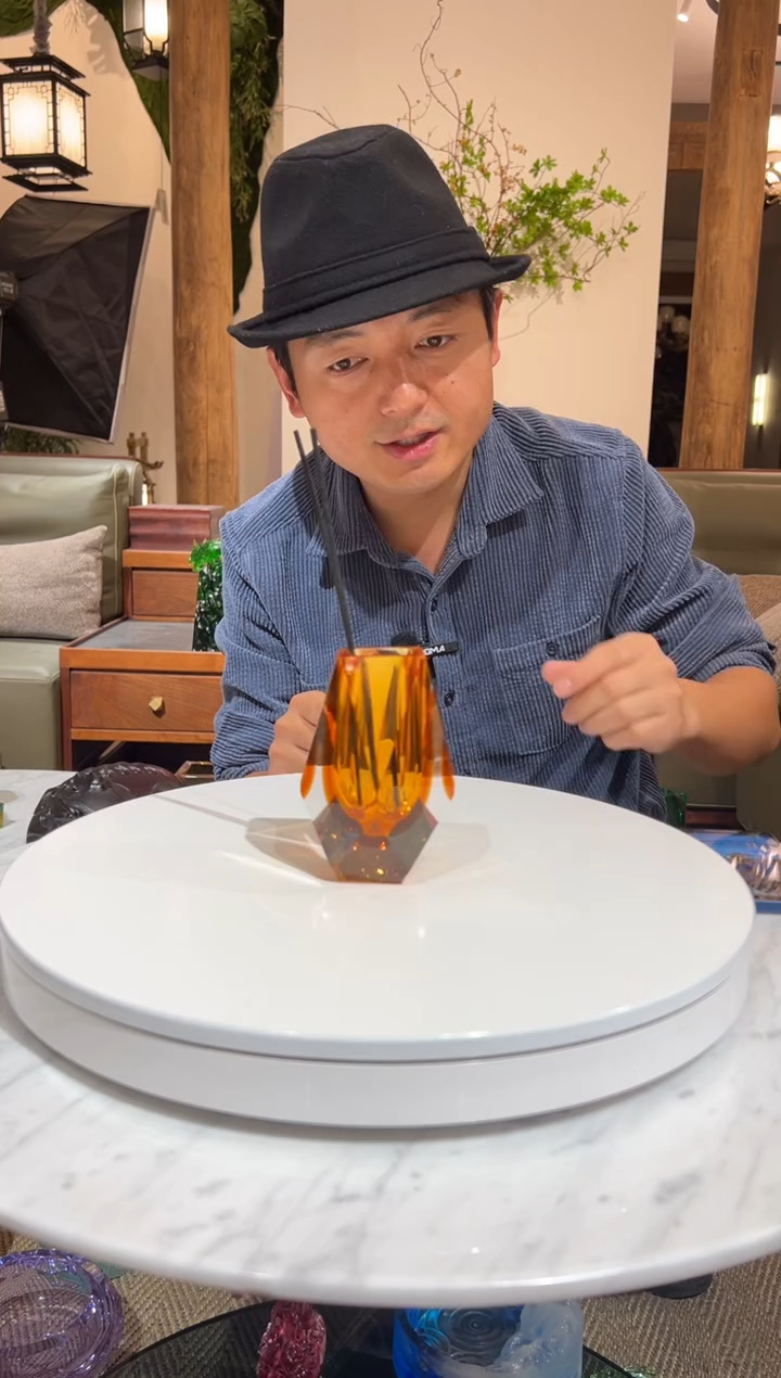 【闪购商品】摆件钻石切割茶金色小香薰瓶