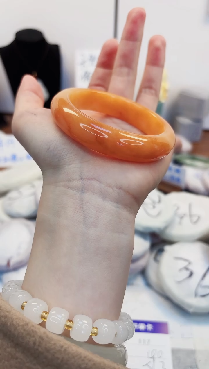 【闪购商品】石英质玉手镯未镶嵌117