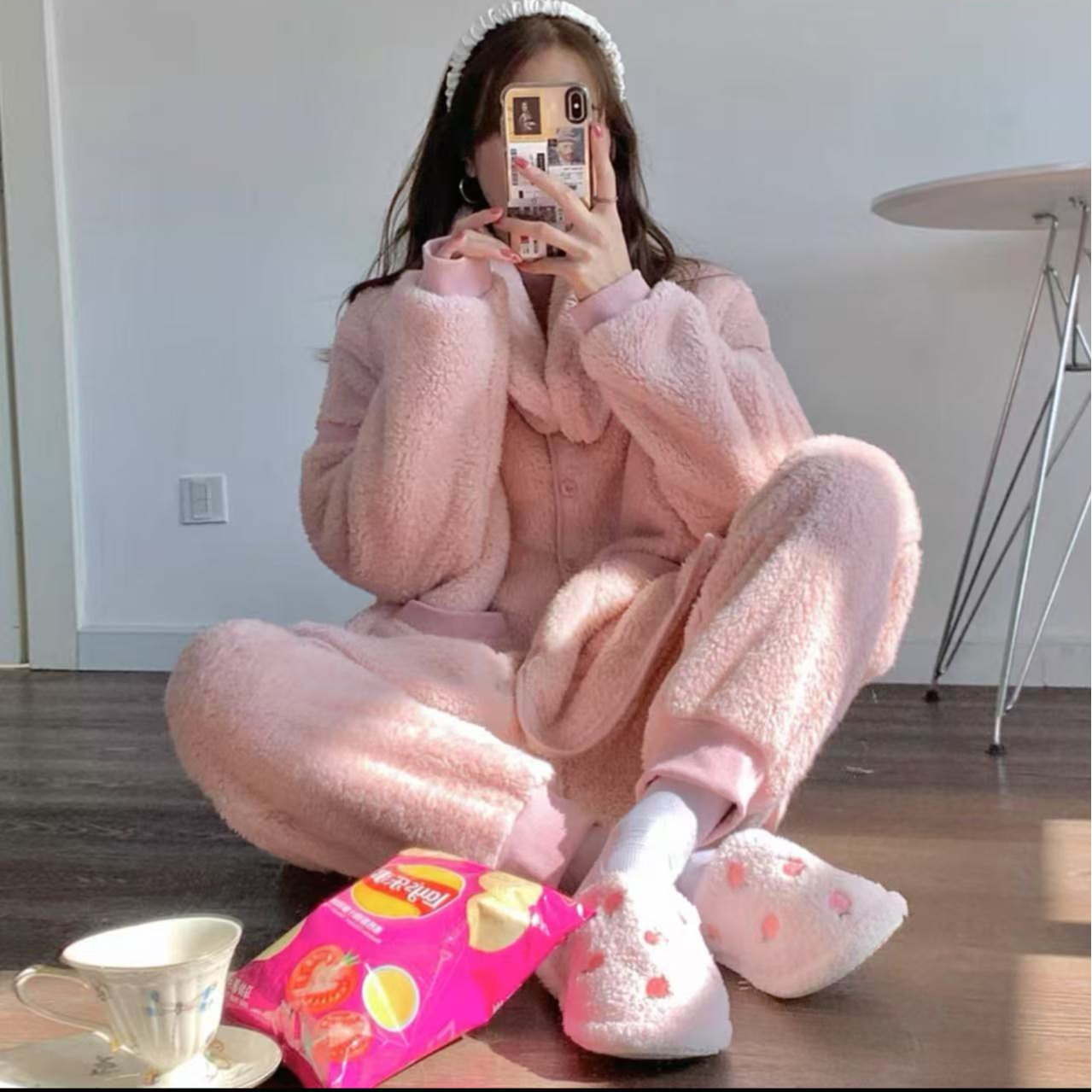 休闲简约带围脖粉色绒料开扣长袖长裤套装