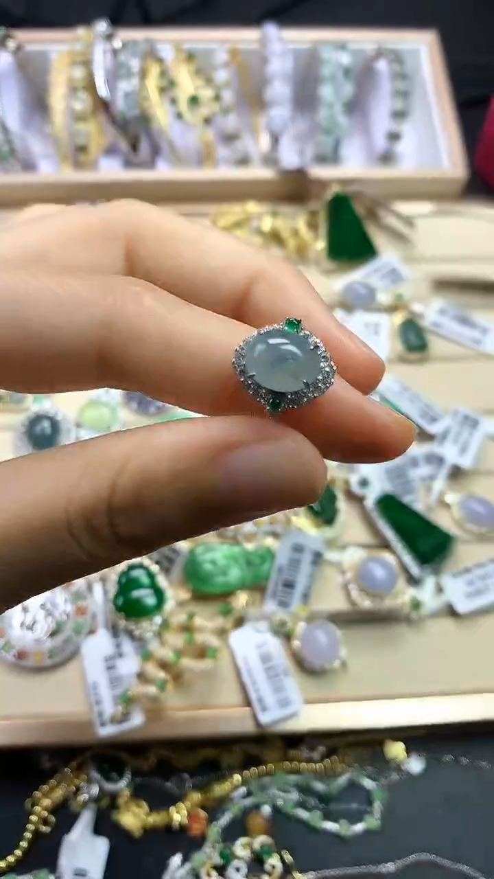 翡翠银S925镶嵌颈饰翡翠 银S925镶嵌 颈饰