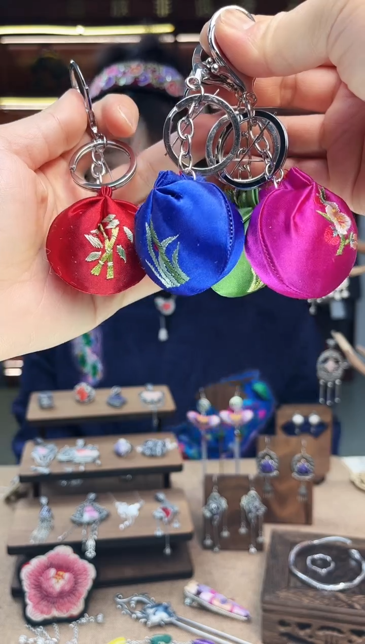 【闪购商品】织绣1680黔东南苗族刺绣