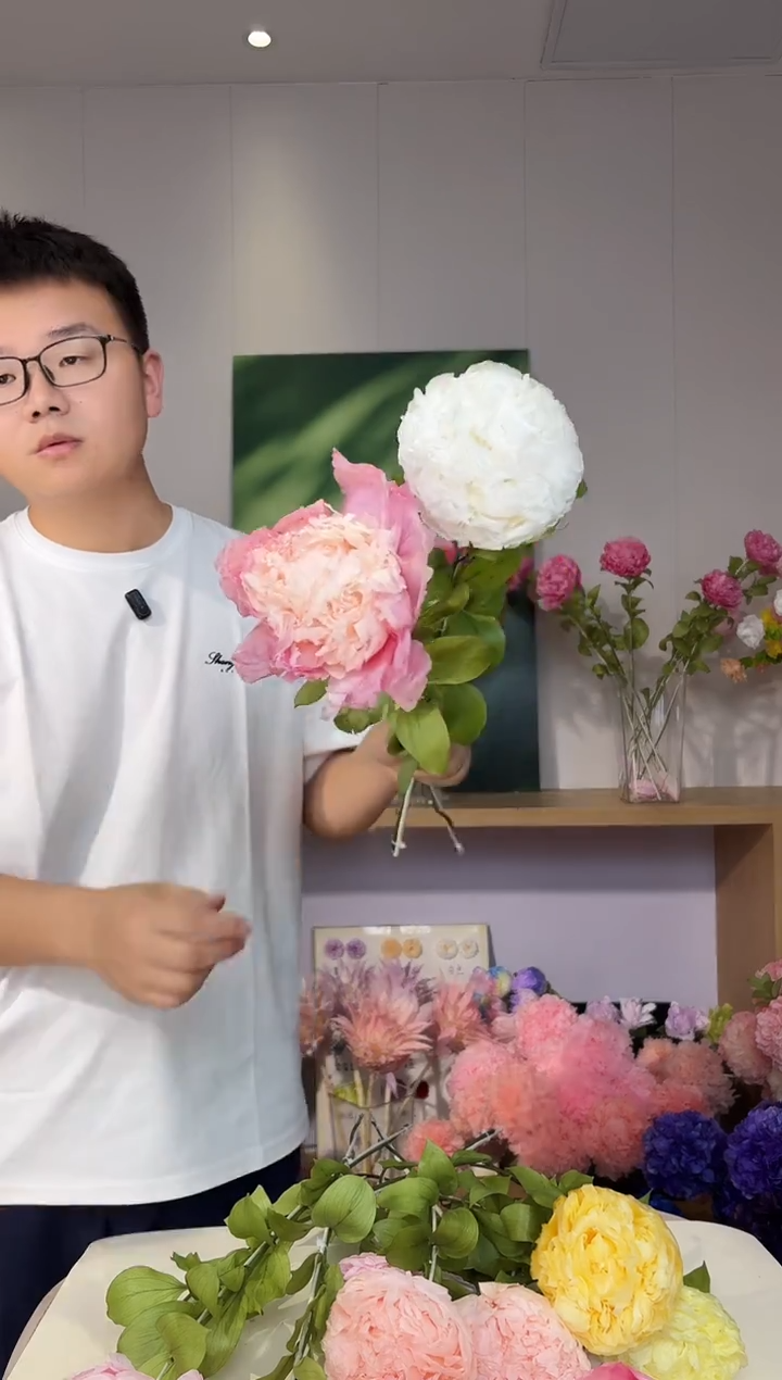 永生芍药3支（ 白色2/巨大号渐变粉1）