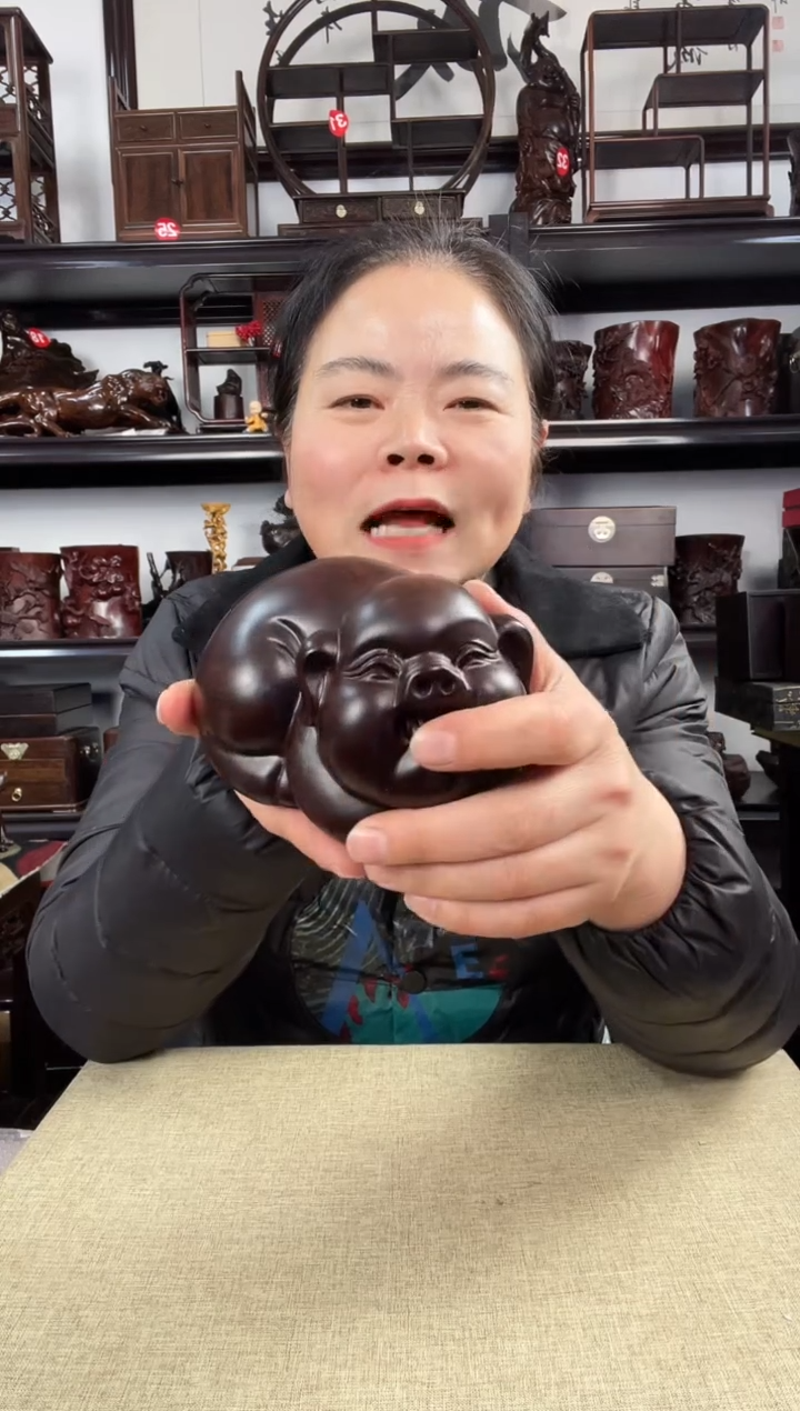 木老李红木工艺品大猪