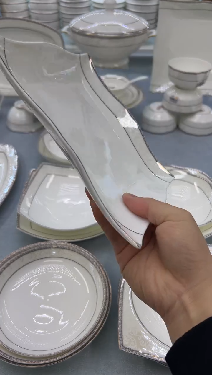 骨瓷玲珑8.5波浪2个