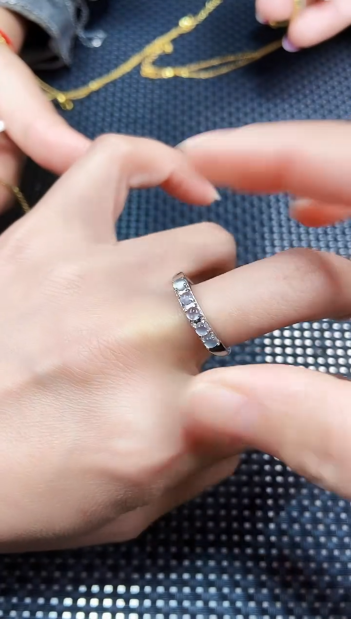 【闪购商品】翡翠耳饰未镶嵌11111111