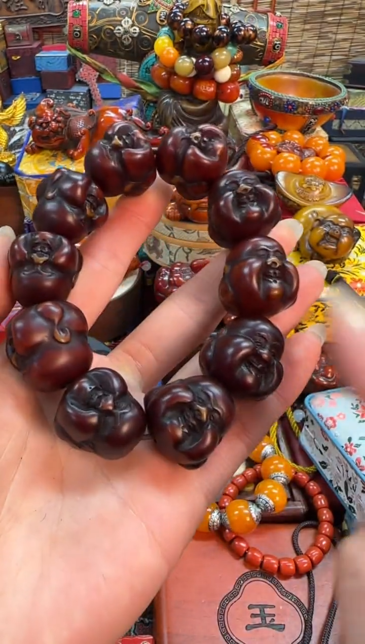 【闪购商品】琥珀裸石未镶嵌推荐好物如图所示