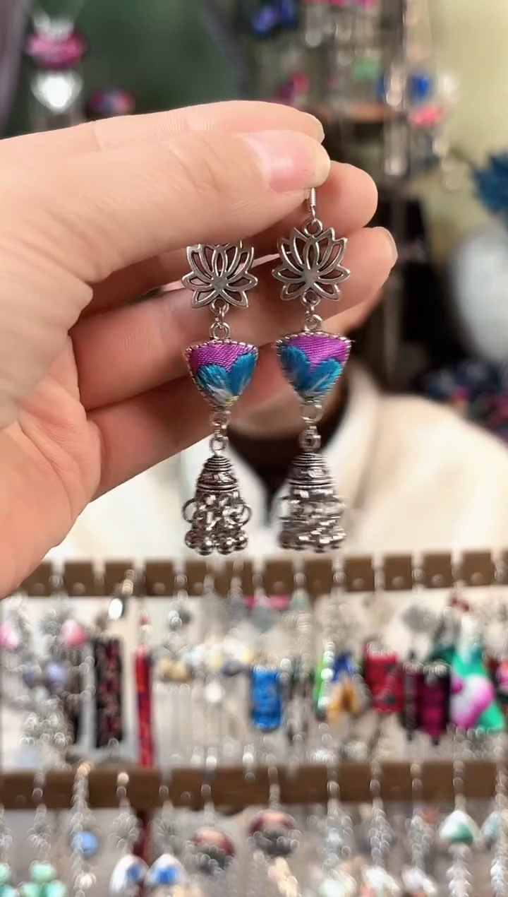 彩云南阁非遗老绣苗银饰品616