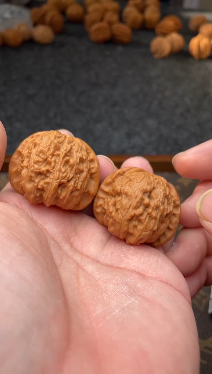 把件文玩核桃B  196号   39尺白狮子