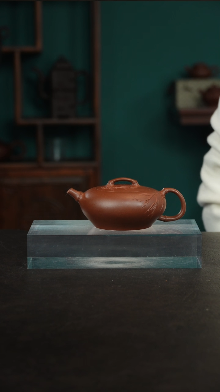 【闪购商品】紫砂茶壶30红皮龙风影