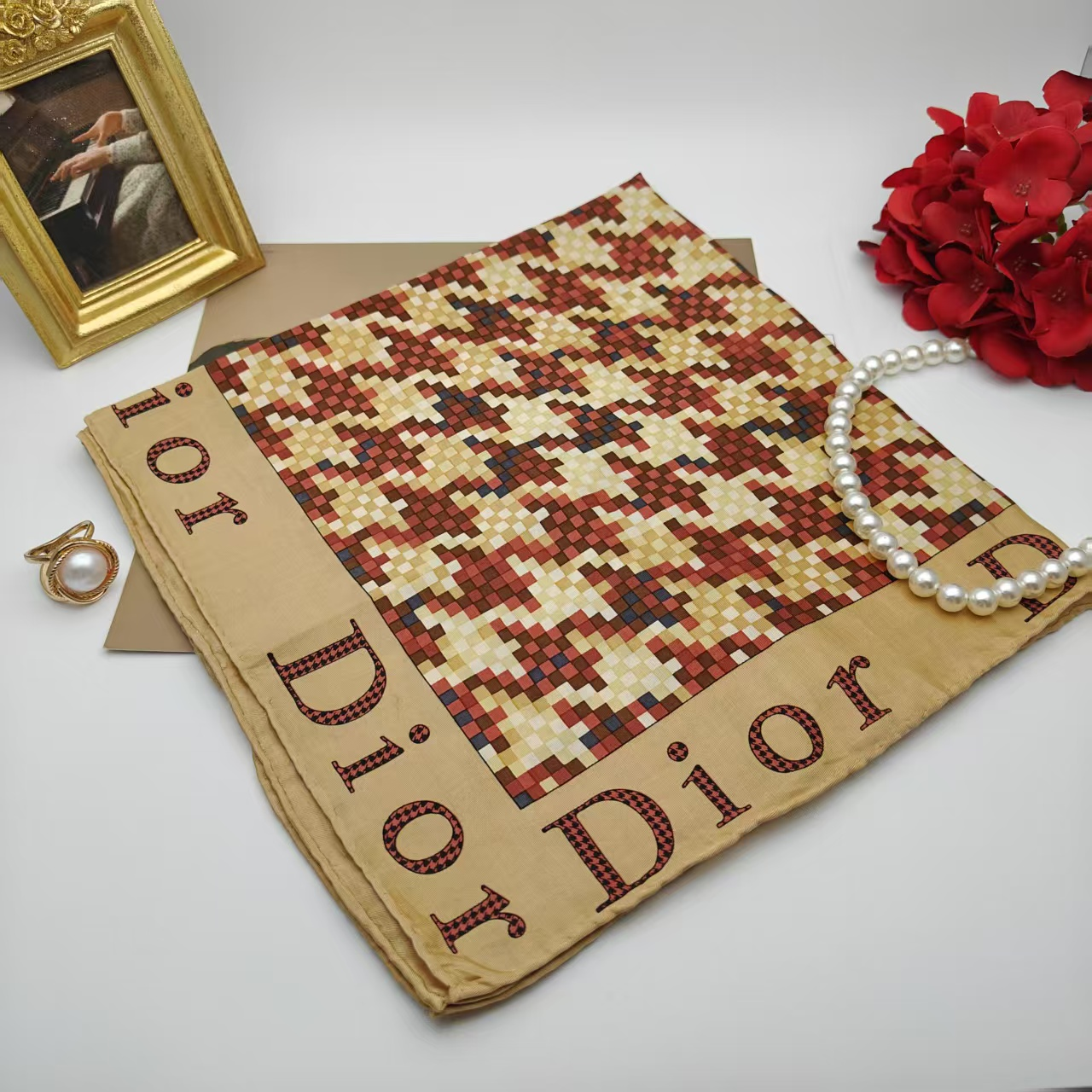 95新 DIOR/迪奥 海囤/迪奥/丝巾/yy05310