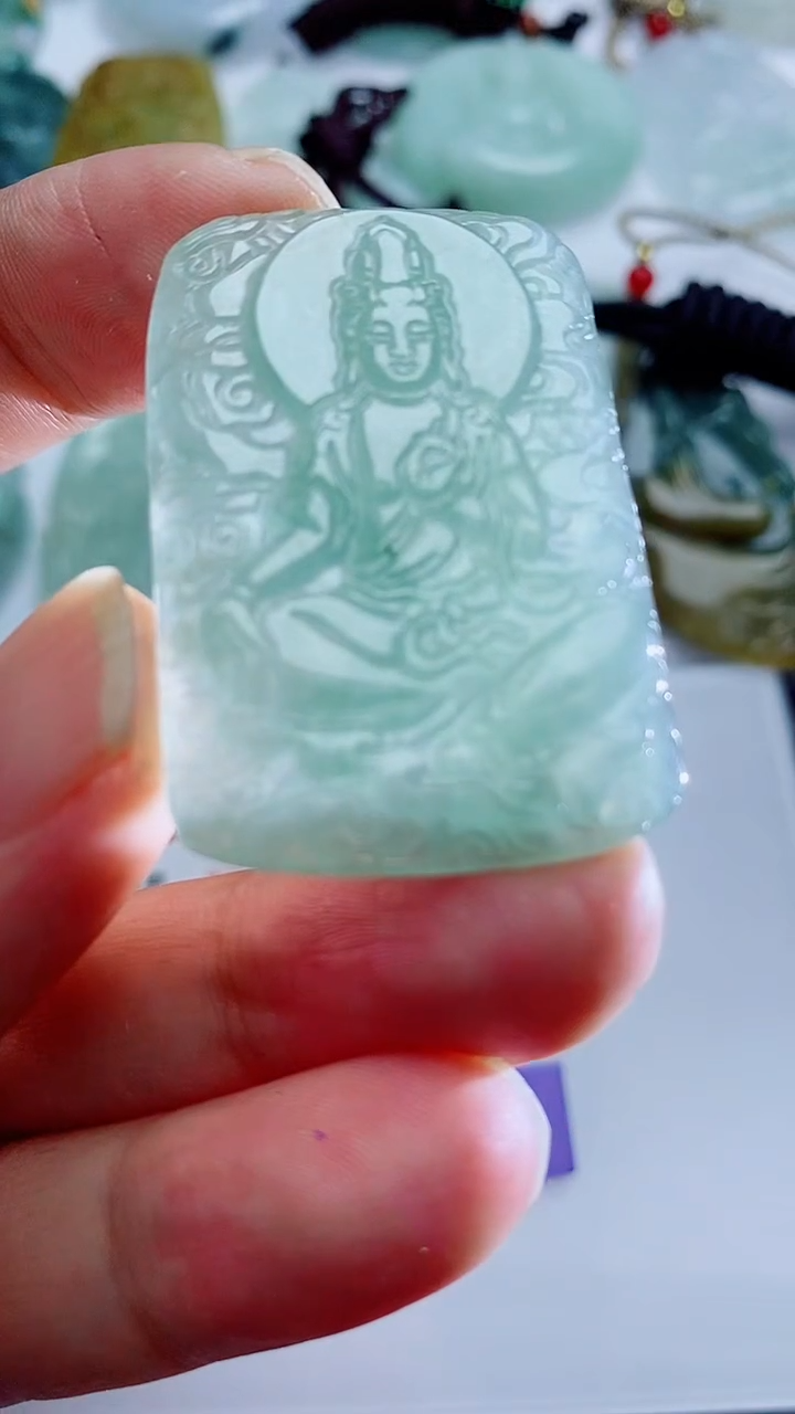 【闪购商品】翡翠吊坠(不含链)未镶嵌1