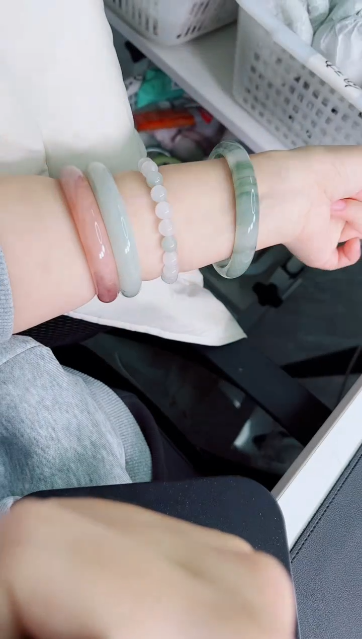 【闪购商品】石英质玉手镯未镶嵌15