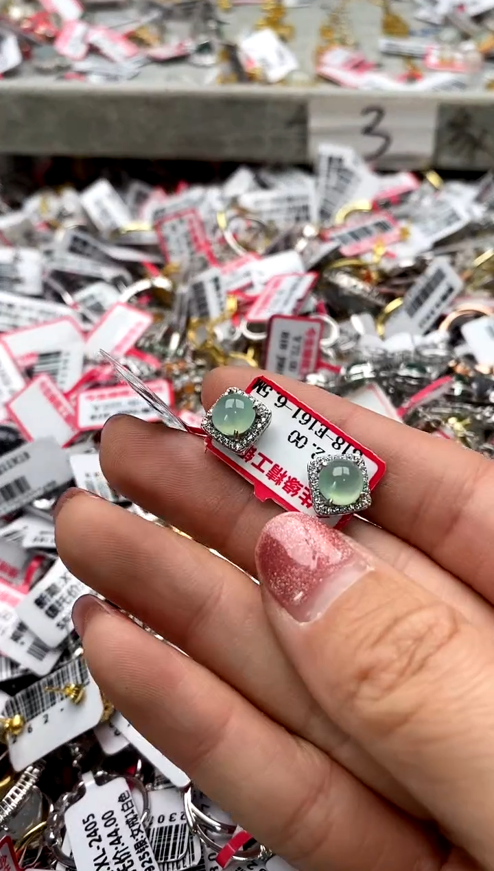 【闪购商品】翡翠戒指银S925镶嵌8888888    4