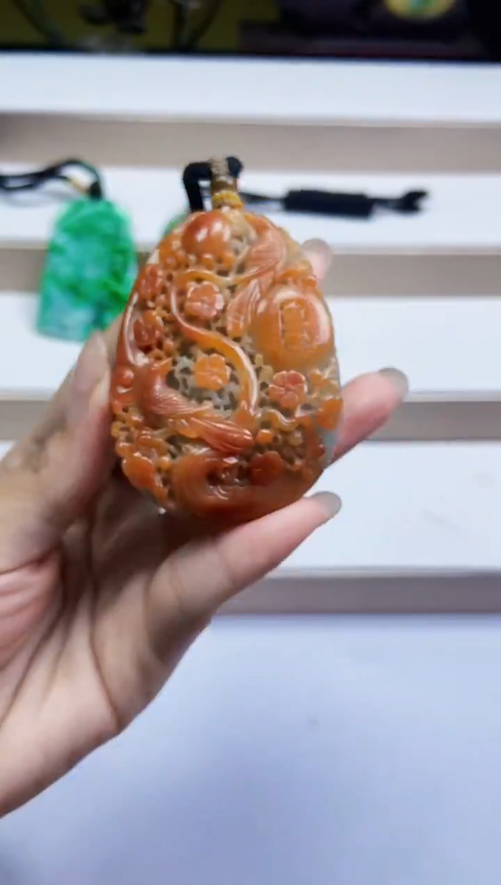 颈饰未镶嵌翡翠翡翠A货