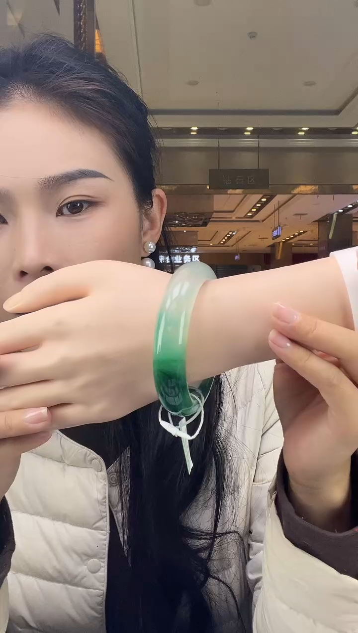 未镶嵌手镯石英质玉7