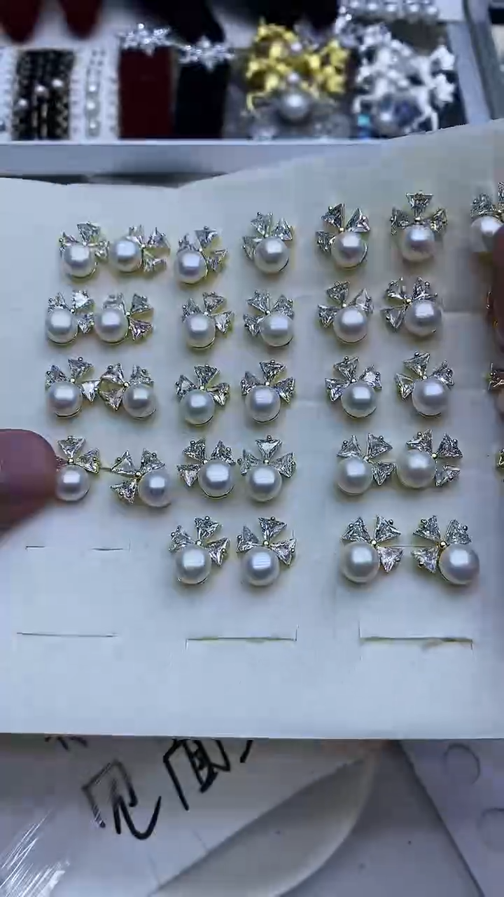 未镶嵌耳饰淡水珍珠多样性发其一
