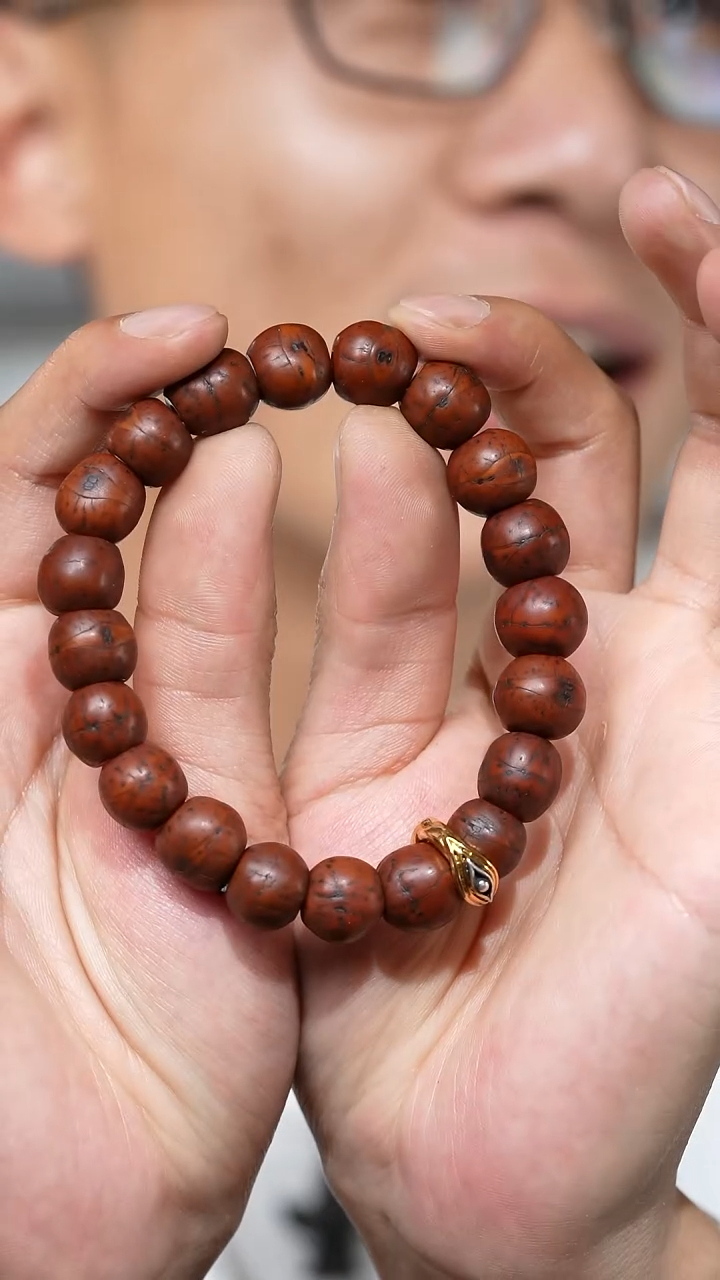 【闪购商品】老风眼(多样性发货，发其一）