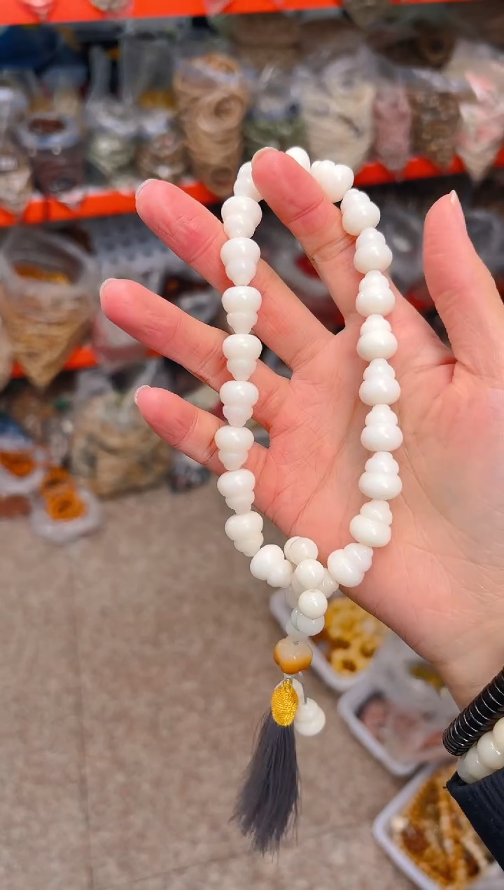 吊坠菩提根/象牙果白色葫芦手持