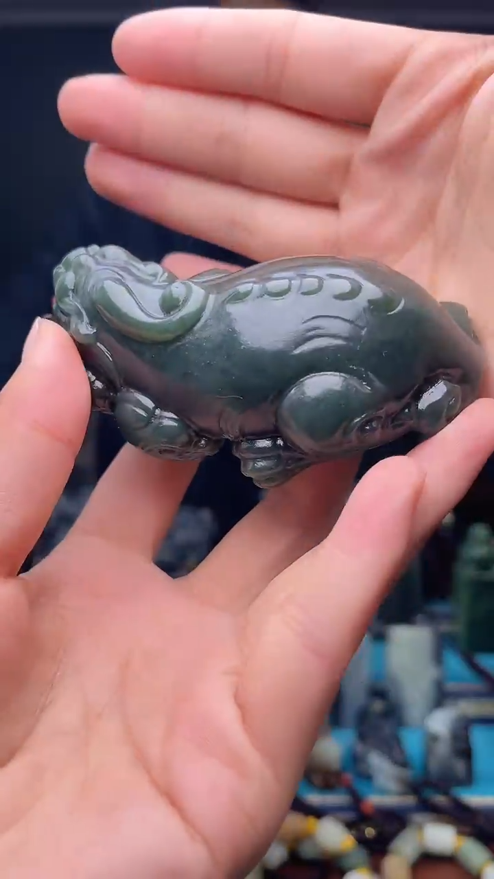 未镶嵌和田玉挂件1