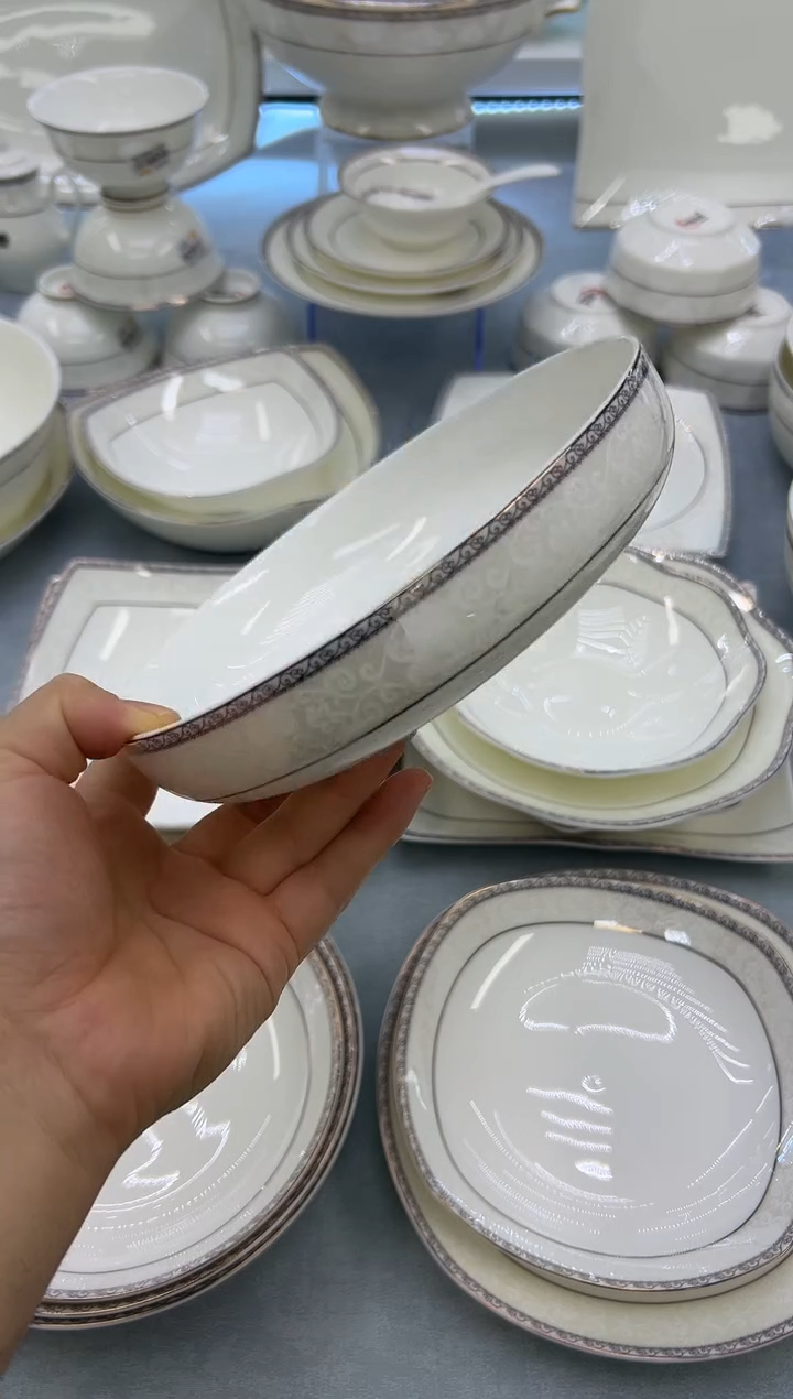骨瓷玲珑7韩2个   
