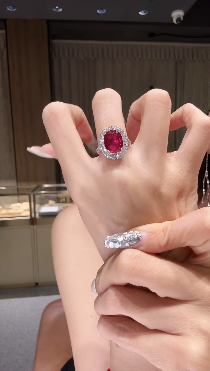 铂Pt950镶嵌戒指钻石CE0770