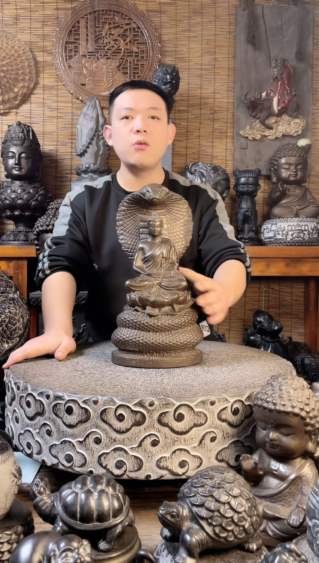 【闪购商品】38蛇佛天然青石雕刻