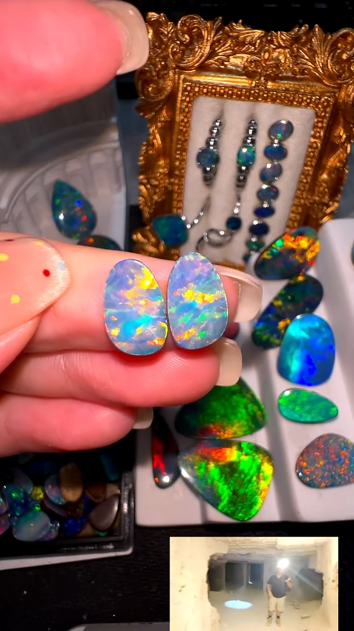 小***甲 【可乐特选】双层澳宝7.3*11.4mm  有生长纹