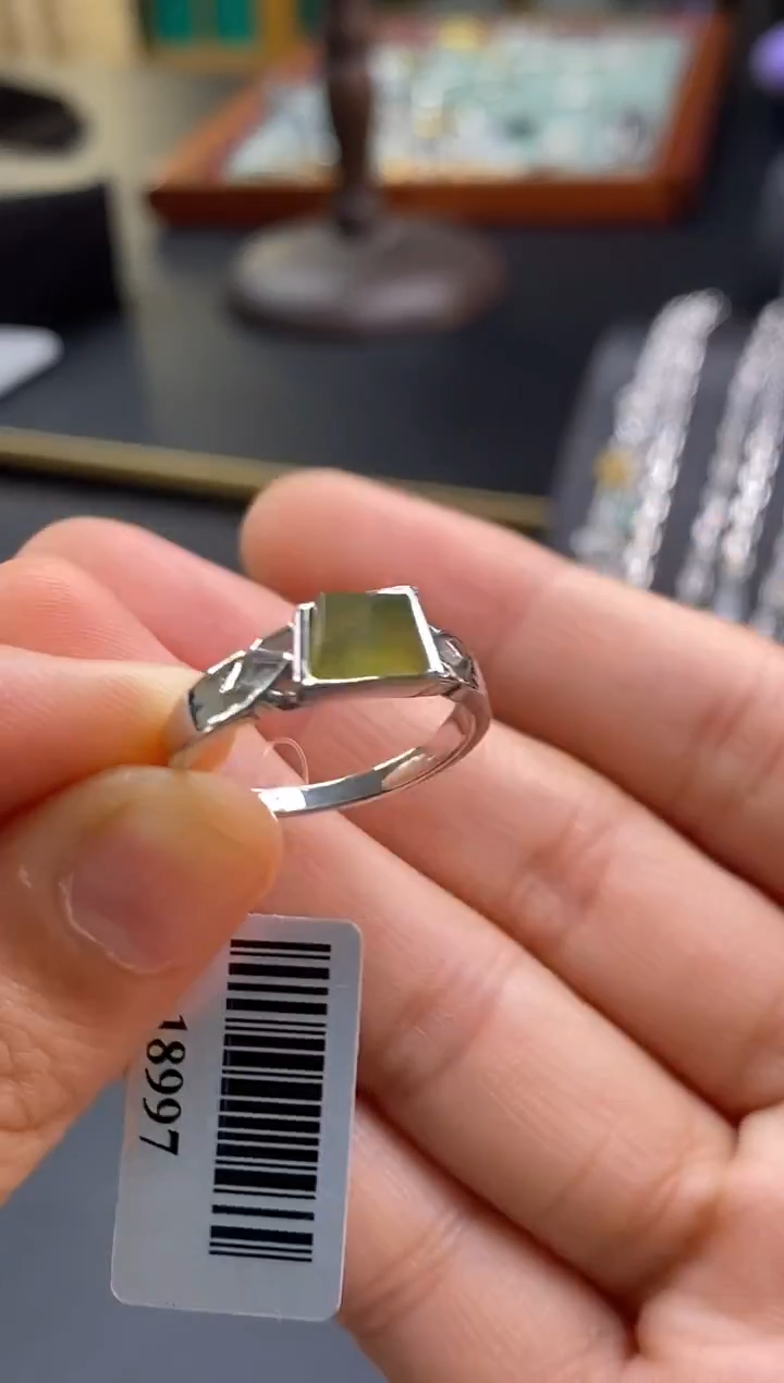 颈饰银S925镶嵌翡翠18097