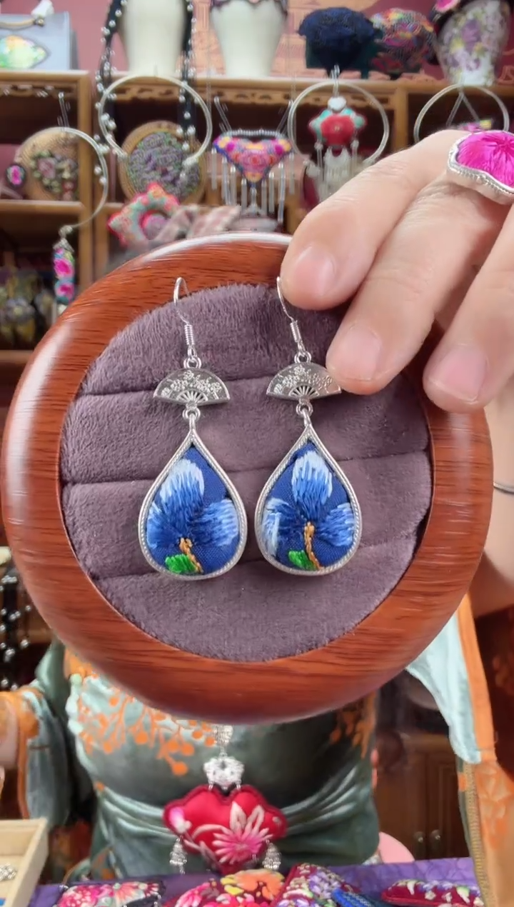 刺绣耳环118甜甜家